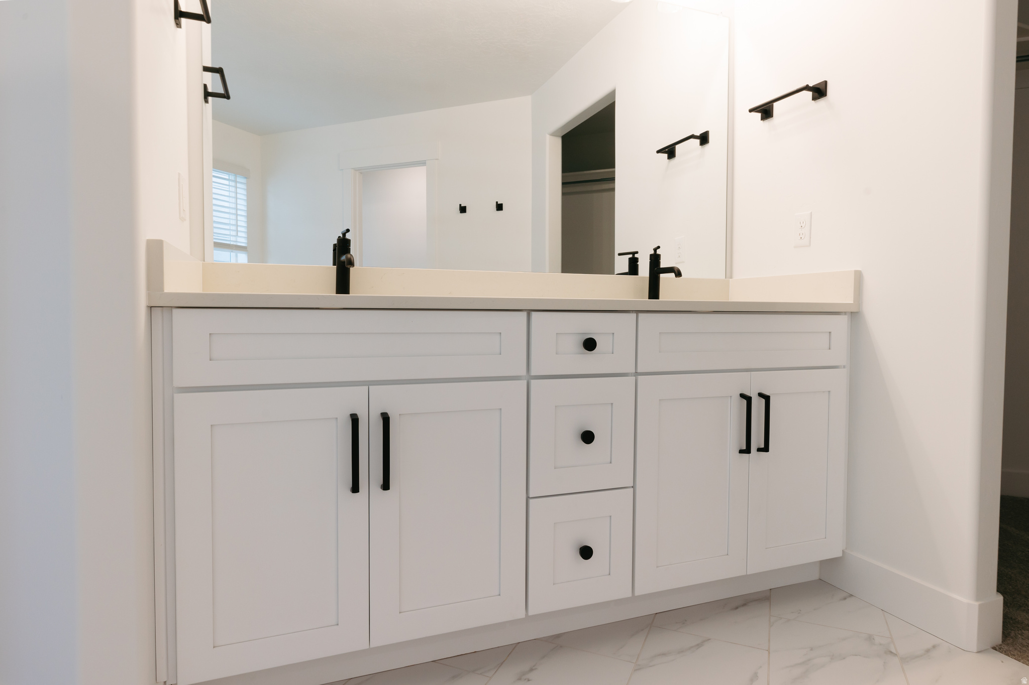 RIVER POINT - Residential