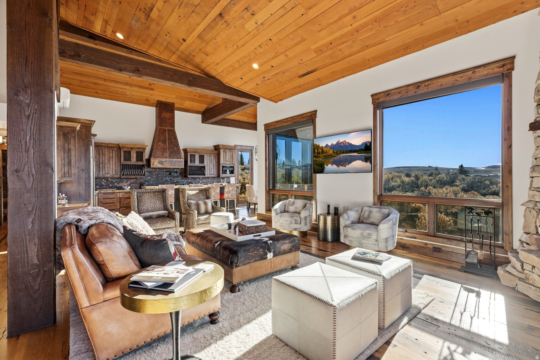 2650 E CLIFF ROSE CT