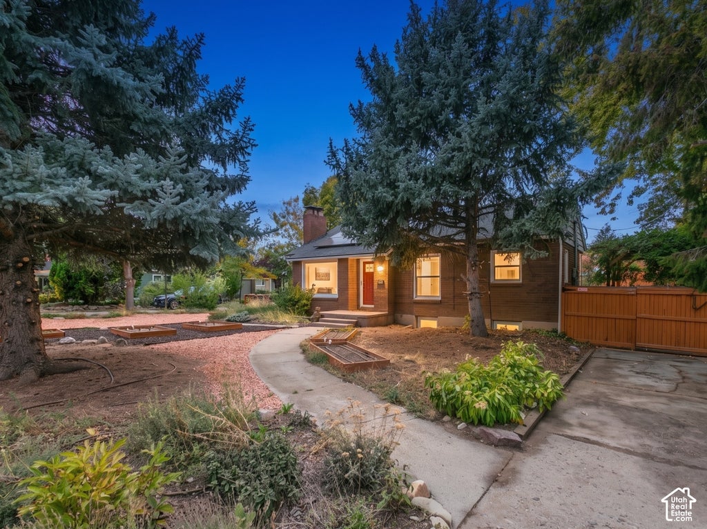 Photo of 2300 S 2100 E, Salt Lake City, UT 84109 (MLS # 2190068)