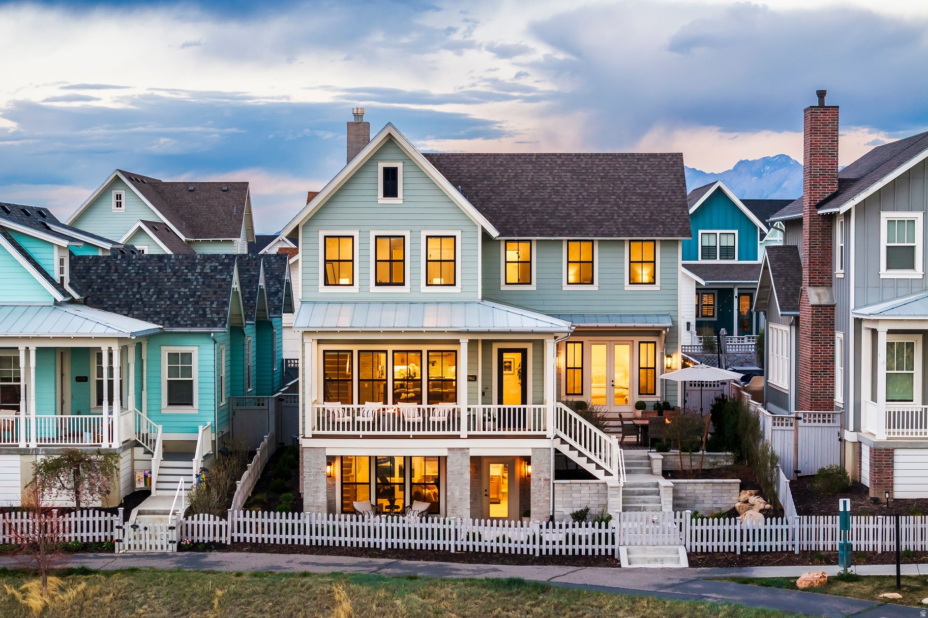 DAYBREAK - Residential