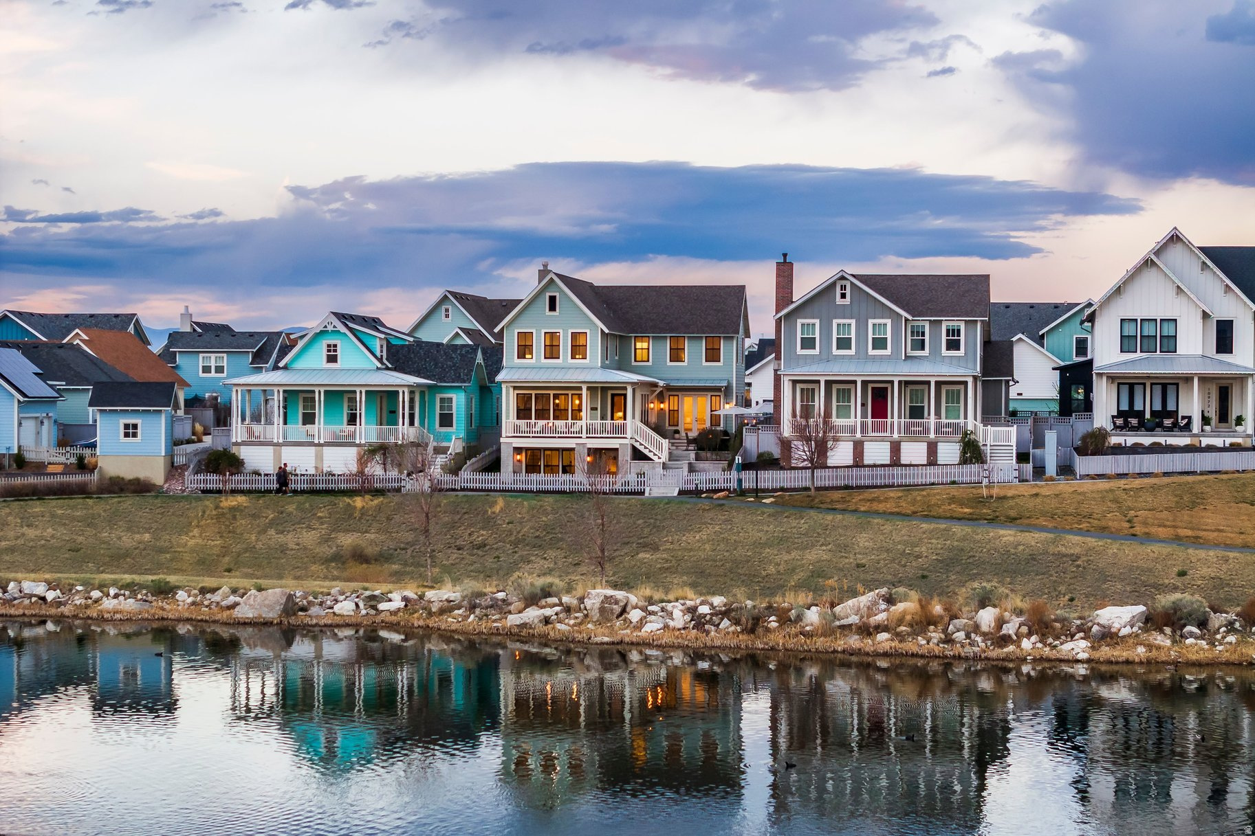 DAYBREAK - Residential