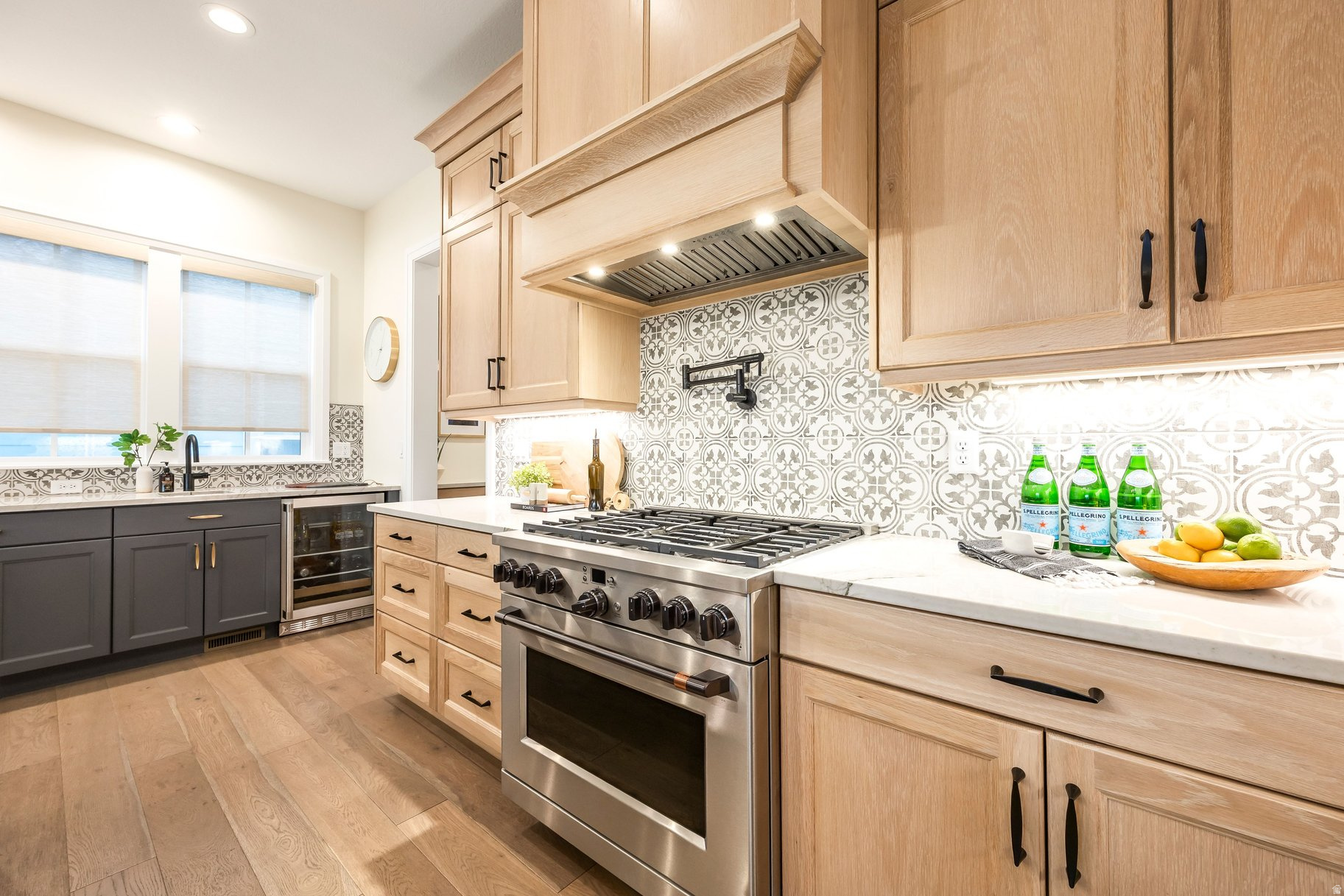 DAYBREAK - Residential