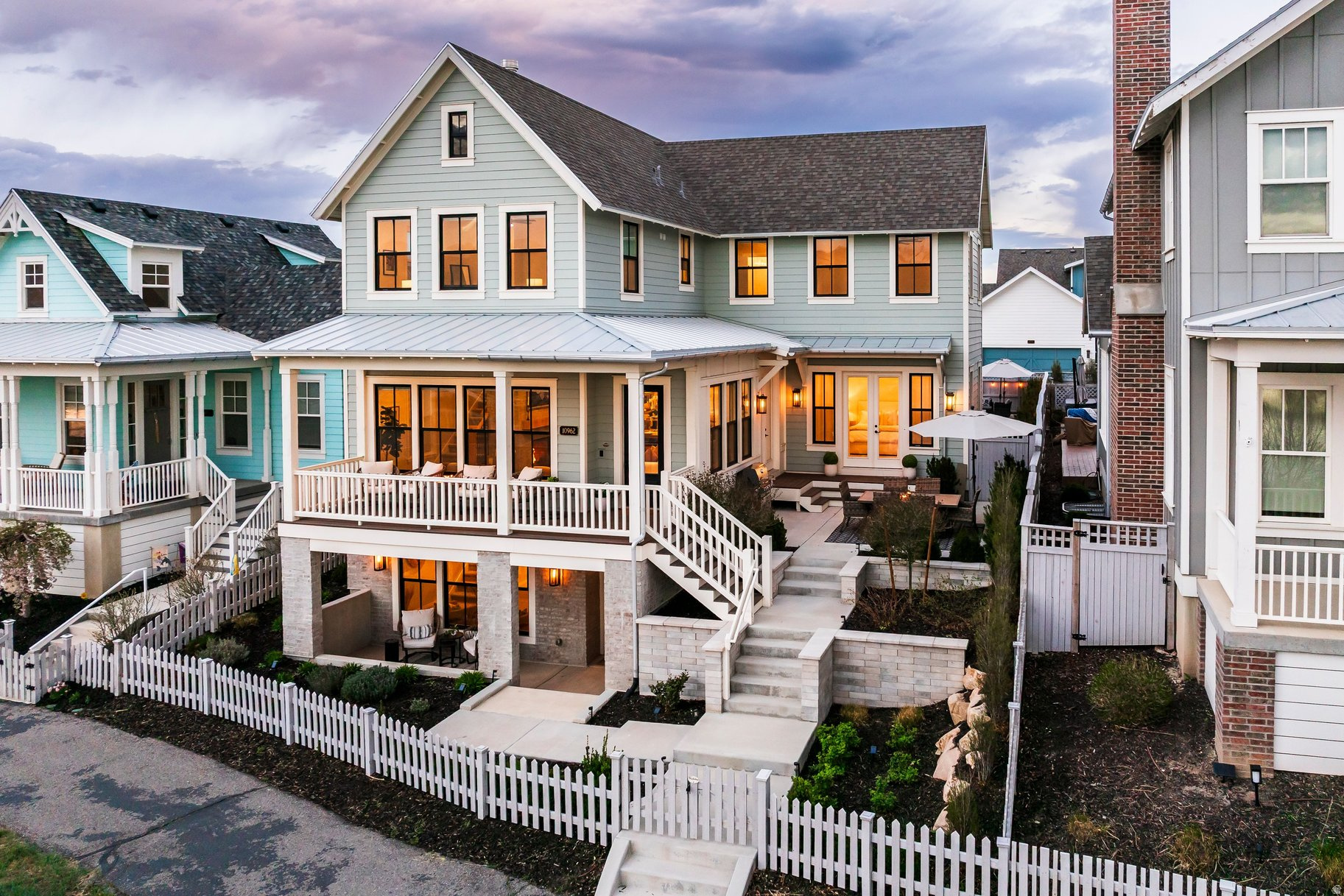 DAYBREAK - Residential