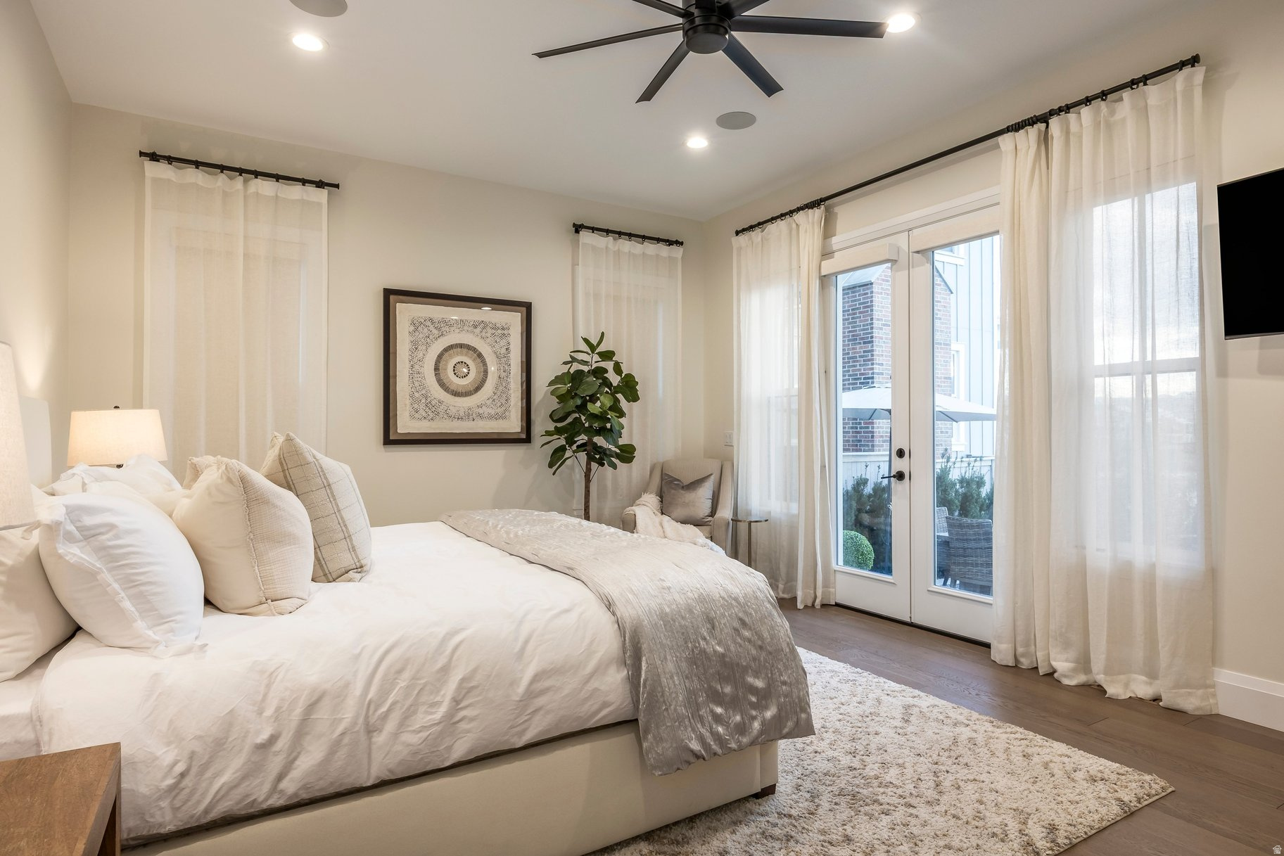 DAYBREAK - Residential