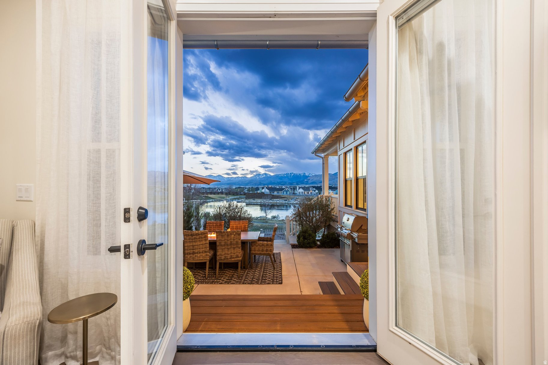 DAYBREAK - Residential