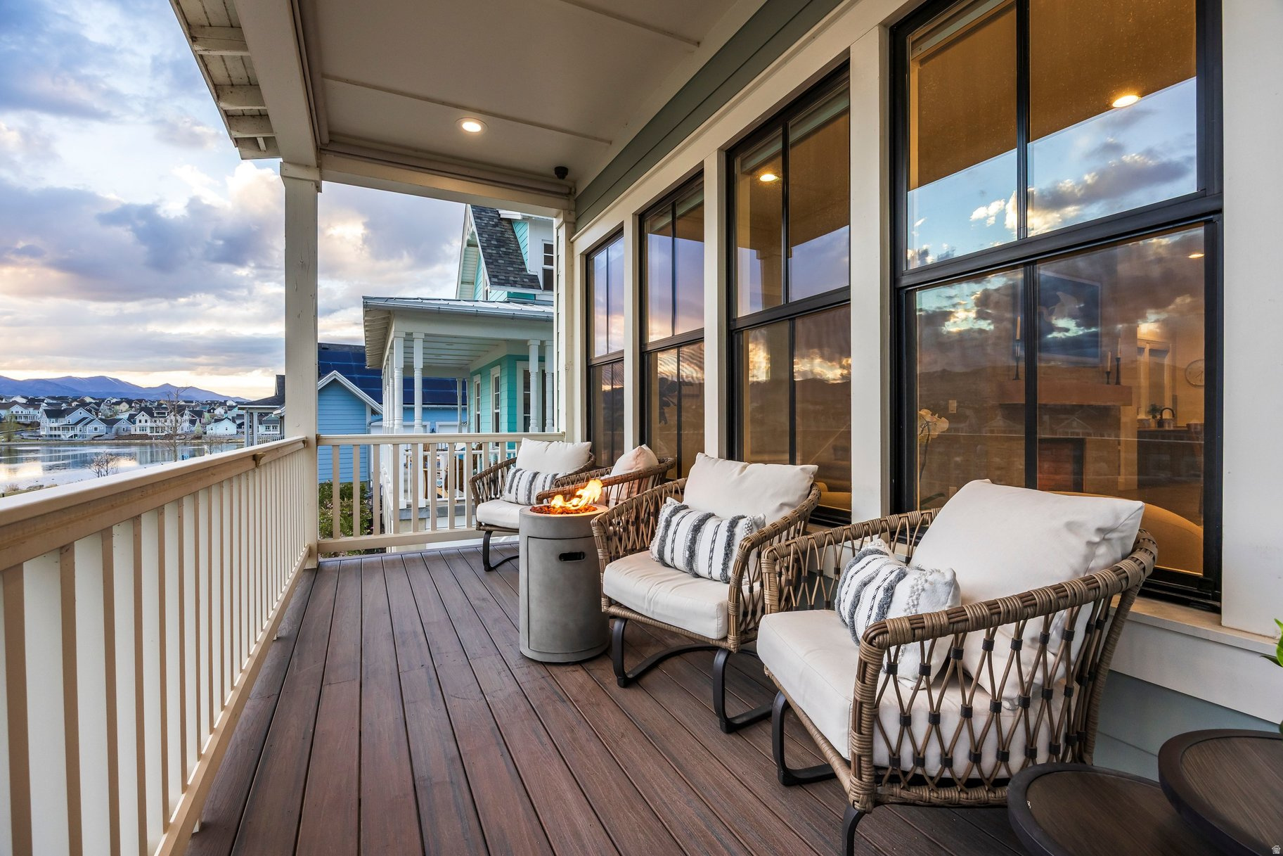 DAYBREAK - Residential