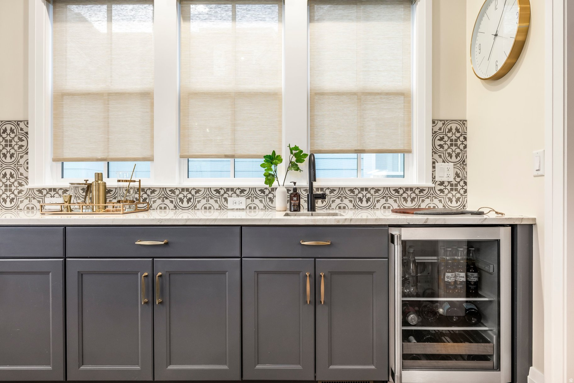 DAYBREAK - Residential