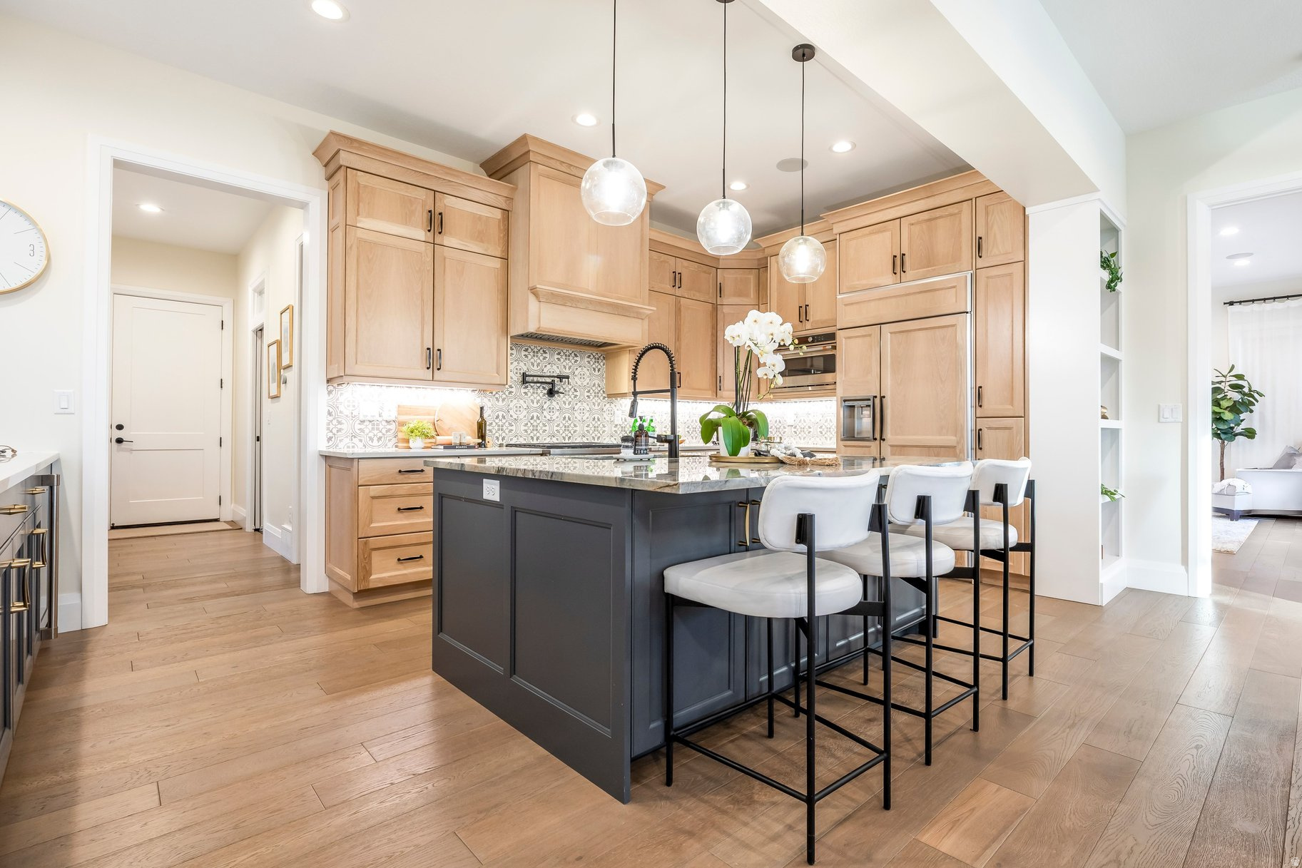 DAYBREAK - Residential