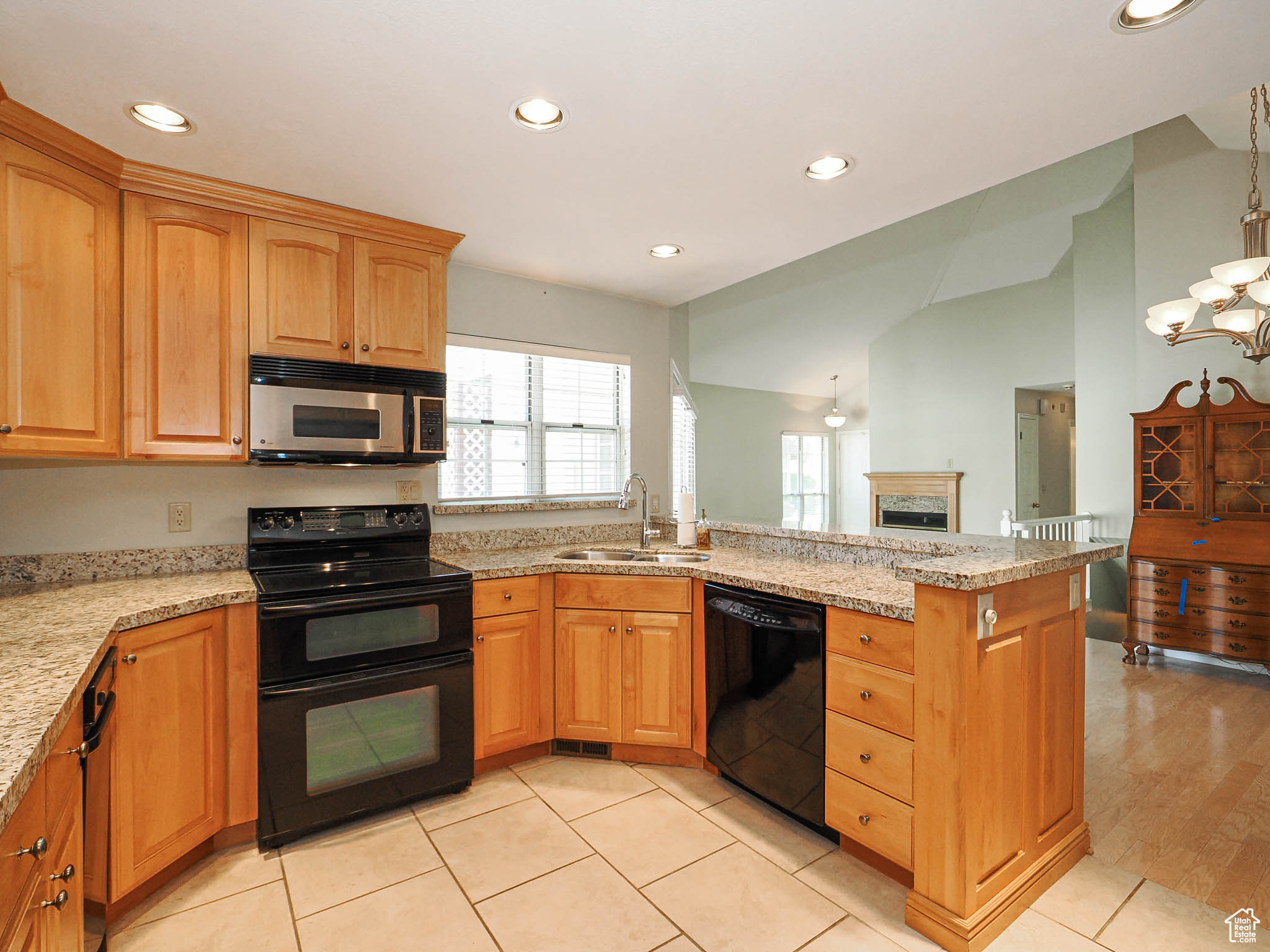 FAIR MEADOWS - Residential