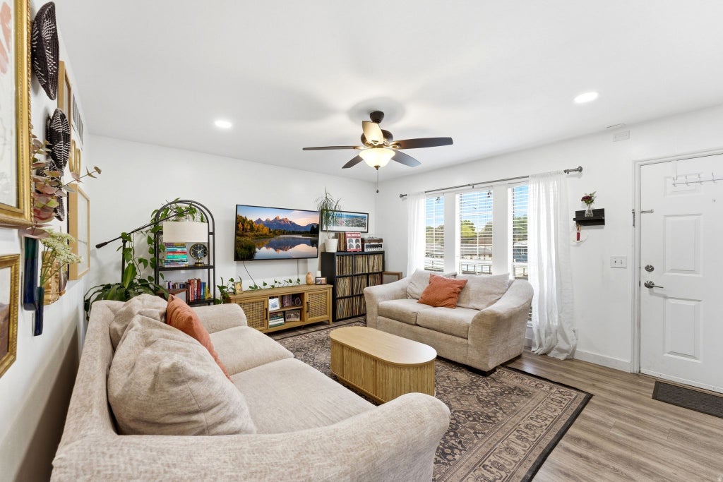 Photo of 1850 S 300 E #6, Salt Lake City, UT 84115 (MLS # 2162971)