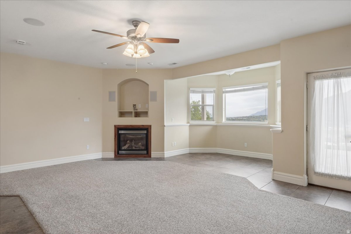 OAK MEADOWS - Residential