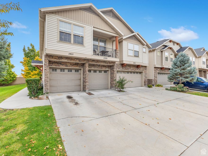 Excellent West Jordan townhome! The kitchen features a breakfast bar, opens in to the living room, with vaulted ceiling that makes the already spacious floor plan feel more open. This unit features white kitchen cabinets, beautiful dark wood floors, a master suite and balcony. Seller also installed a brand new certified energy wise system, brand new Furnace, AC and smart thermostat and also new roof.  Square footage figures are provided as a courtesy estimate only and were obtained from county records. Buyer is advised to obtain an independent measurement.