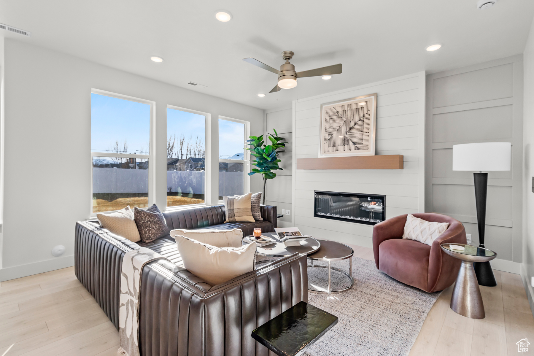RIVERS EDGE - Residential