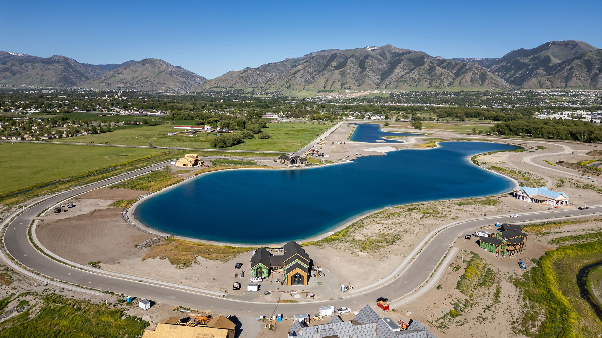 WILLOW LAKES - Residential