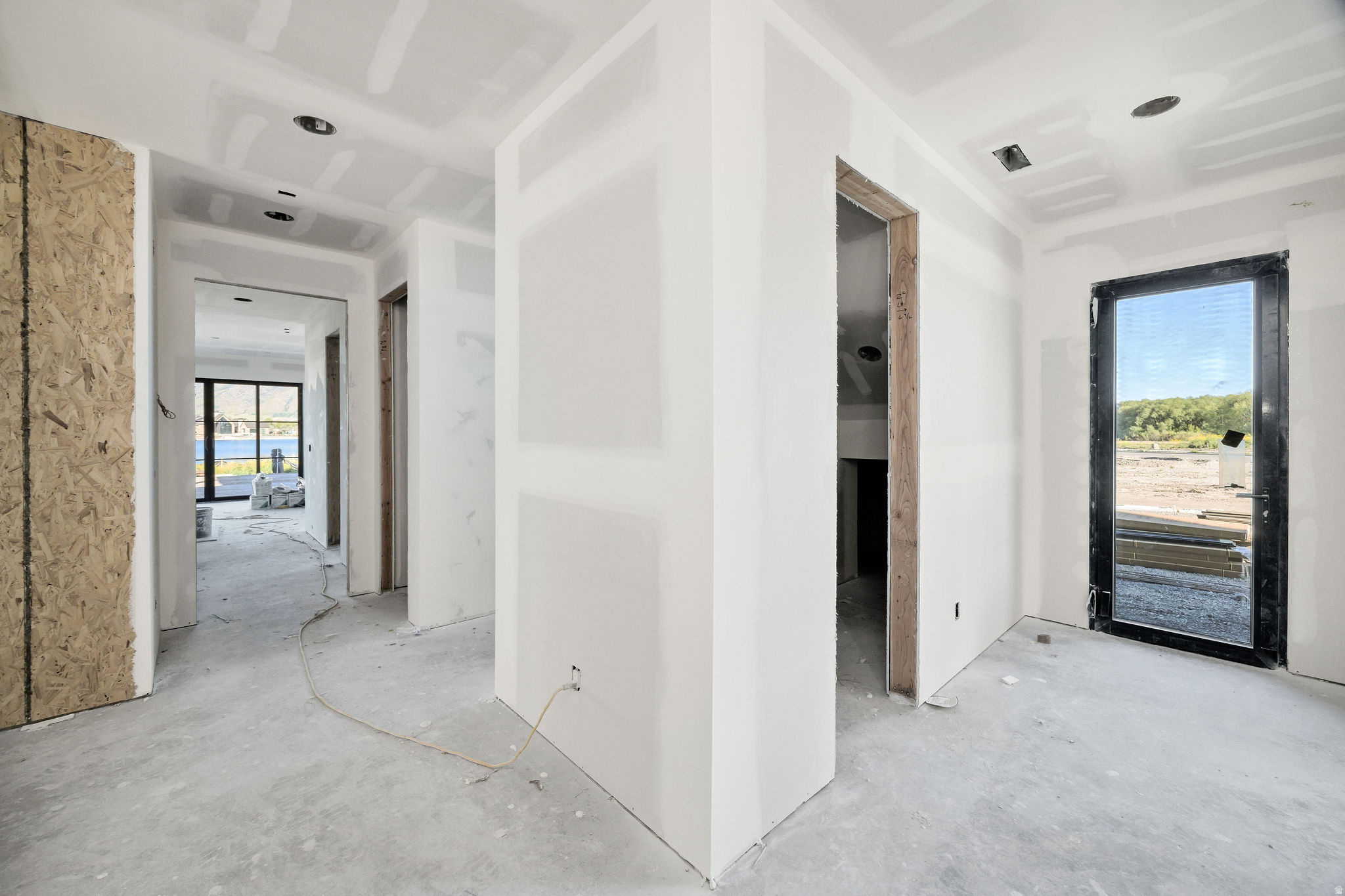 WILLOW LAKES - Residential