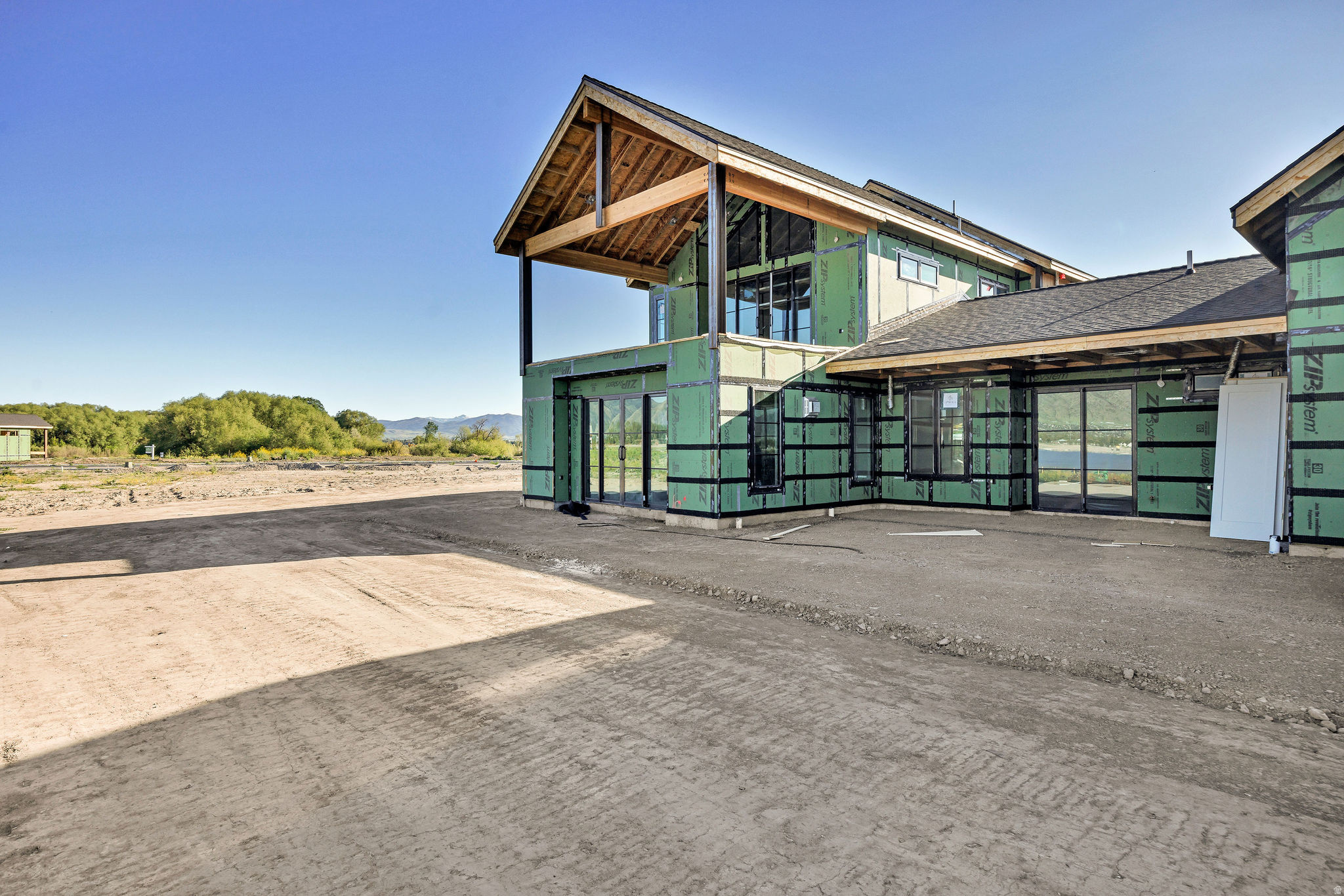 WILLOW LAKES - Residential