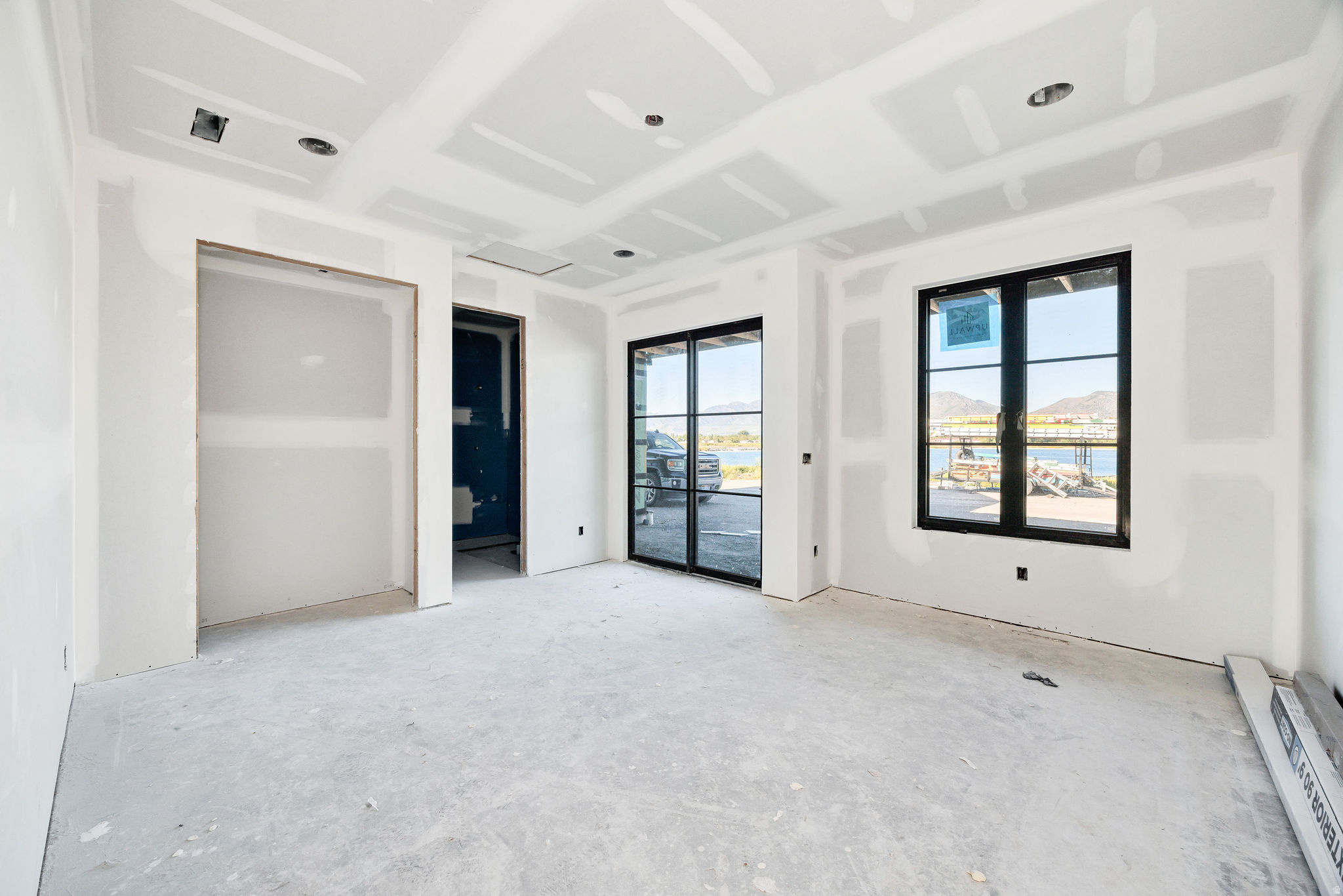 WILLOW LAKES - Residential