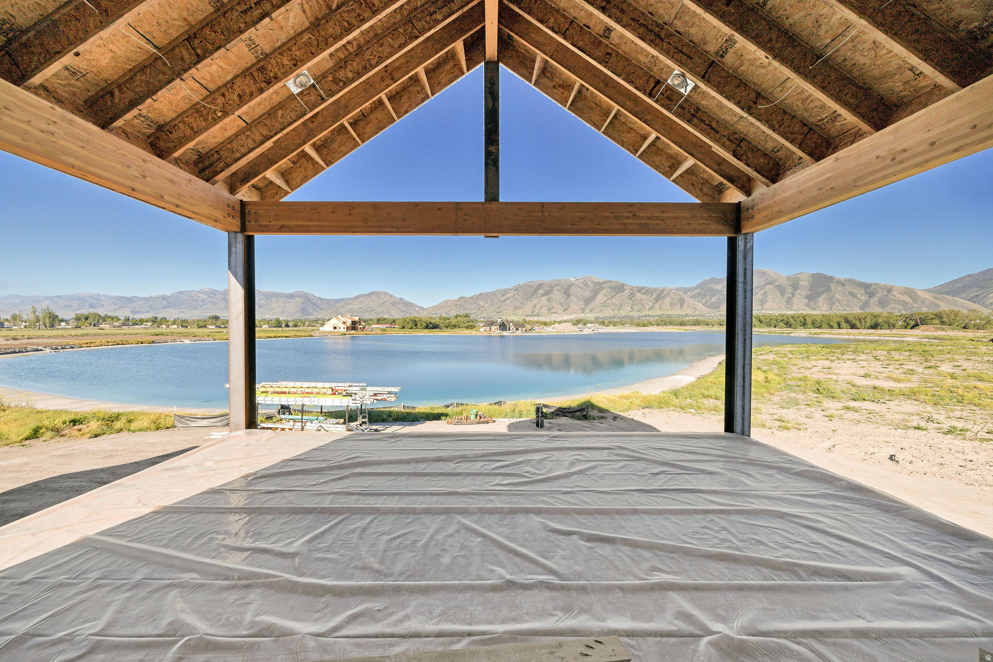 WILLOW LAKES - Residential