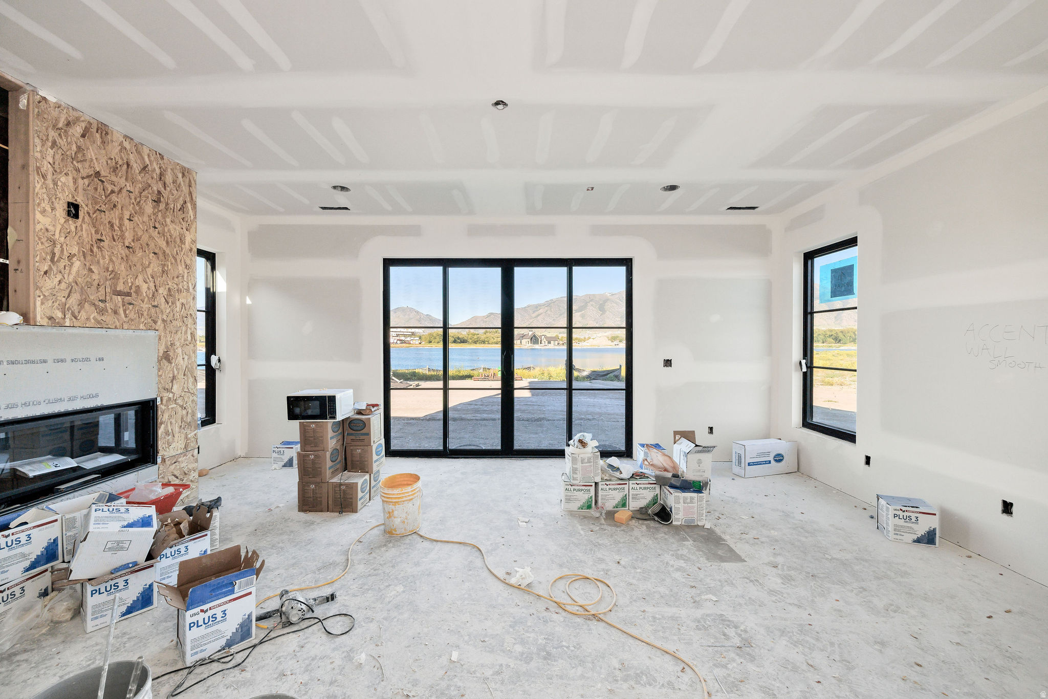 WILLOW LAKES - Residential