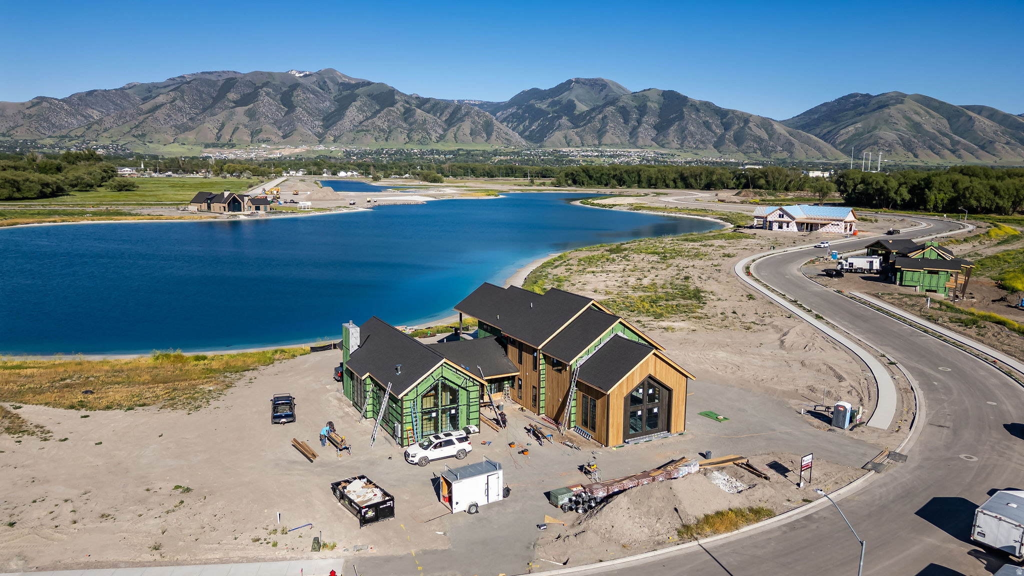 WILLOW LAKES - Residential