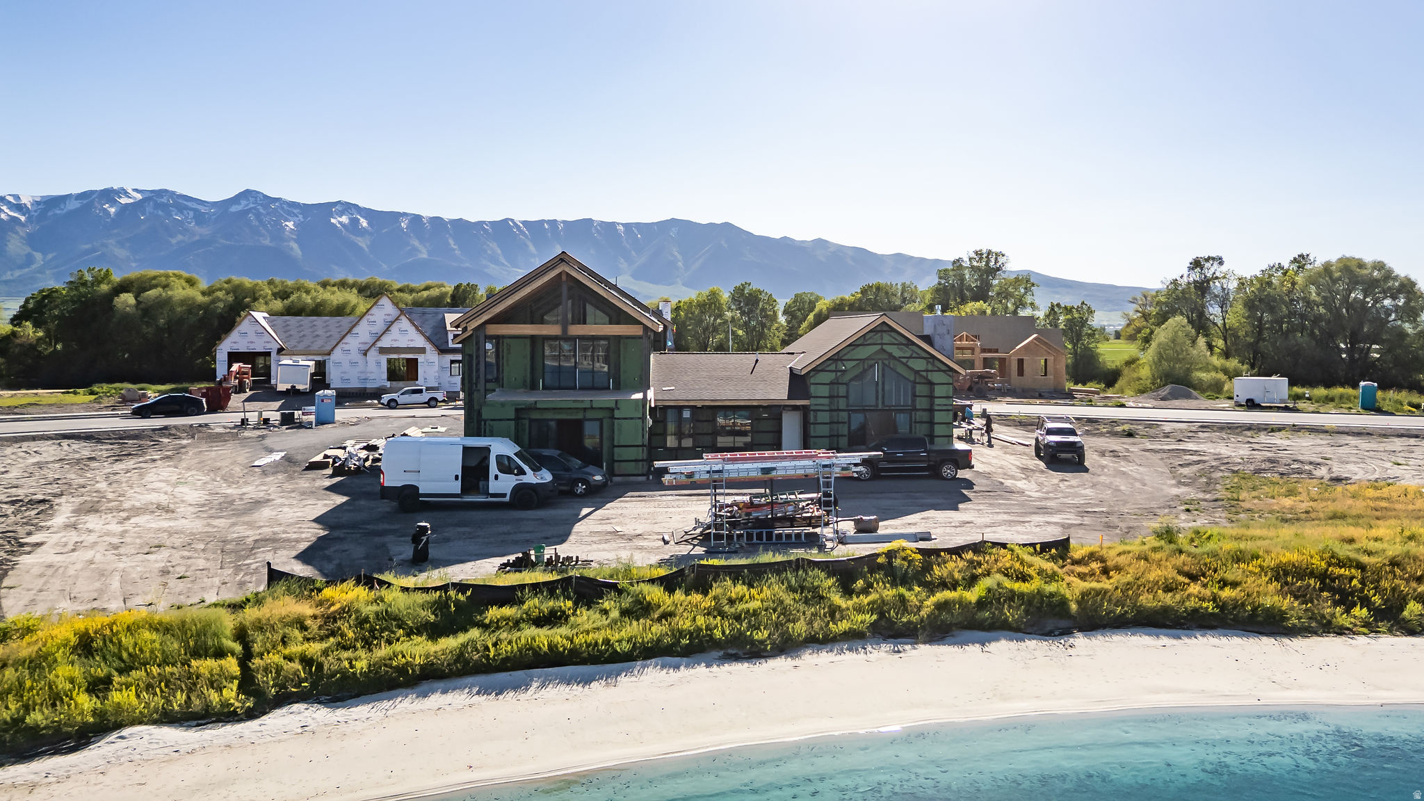 WILLOW LAKES - Residential