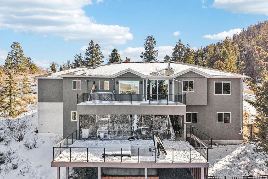 Photo of 330 MATTERHORN DR, Park City, UT 84098 (MLS # 2135154)