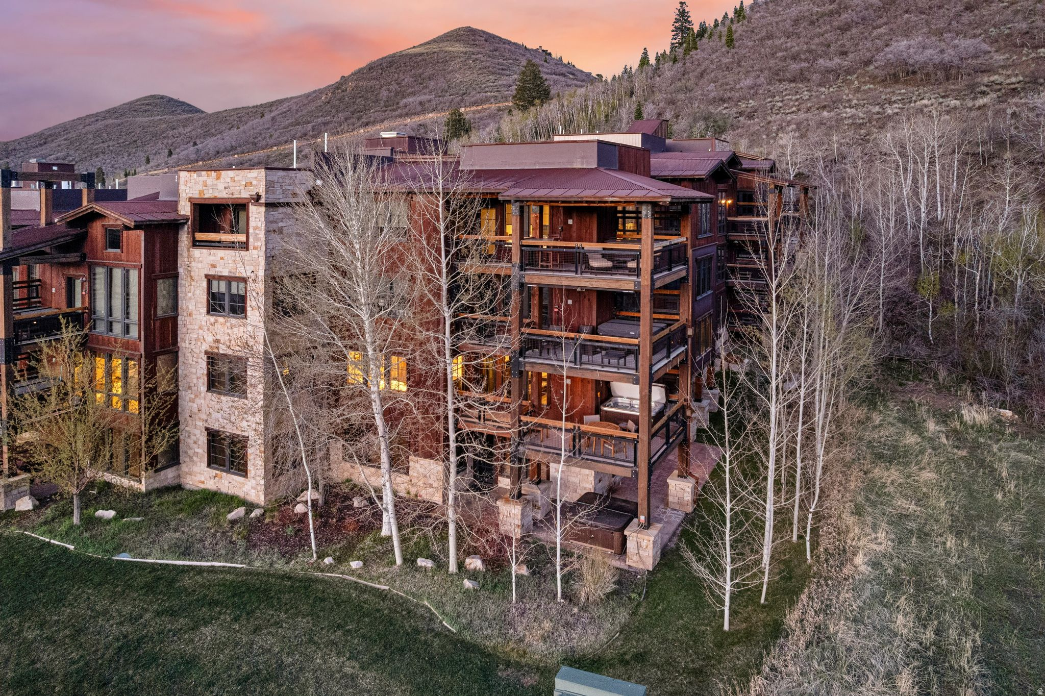 DEER VALLEY PHASE II CONDOMINIUM - Residential