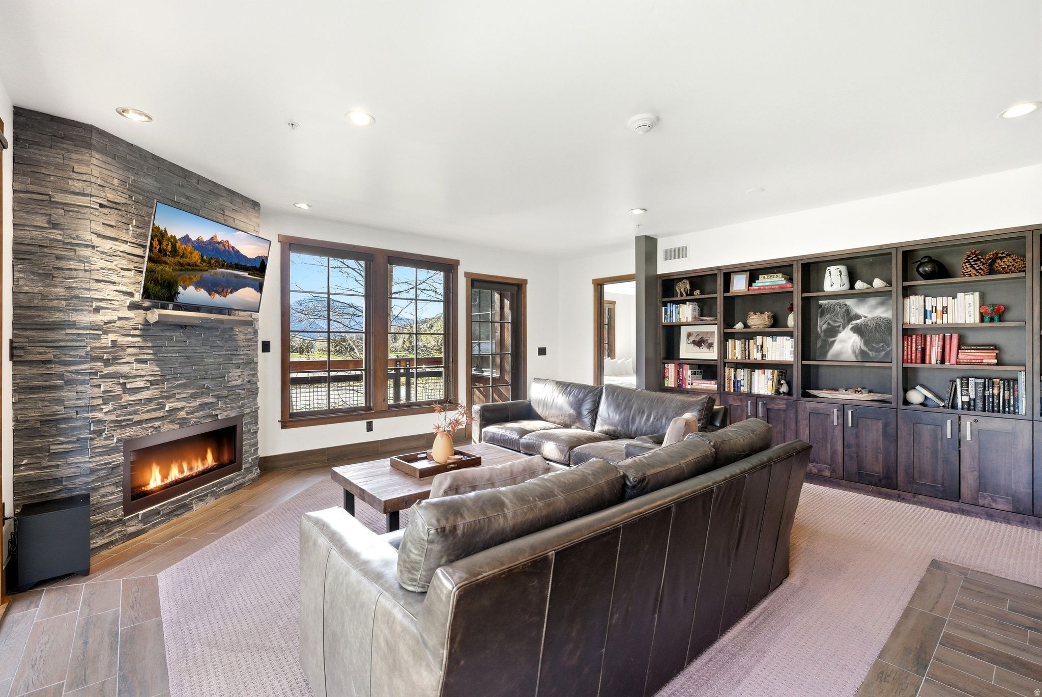 DEER VALLEY PHASE II CONDOMINIUM - Residential