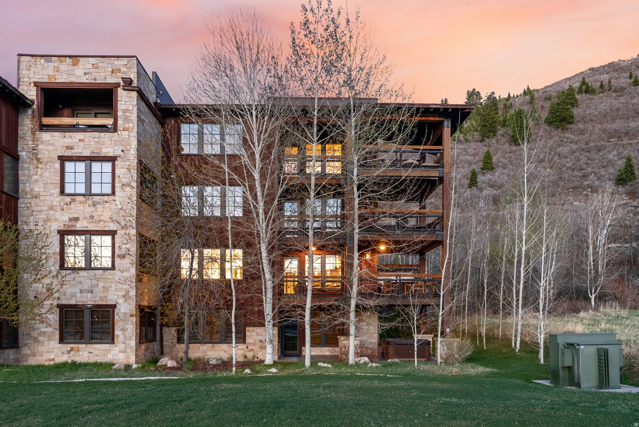 DEER VALLEY PHASE II CONDOMINIUM - Residential