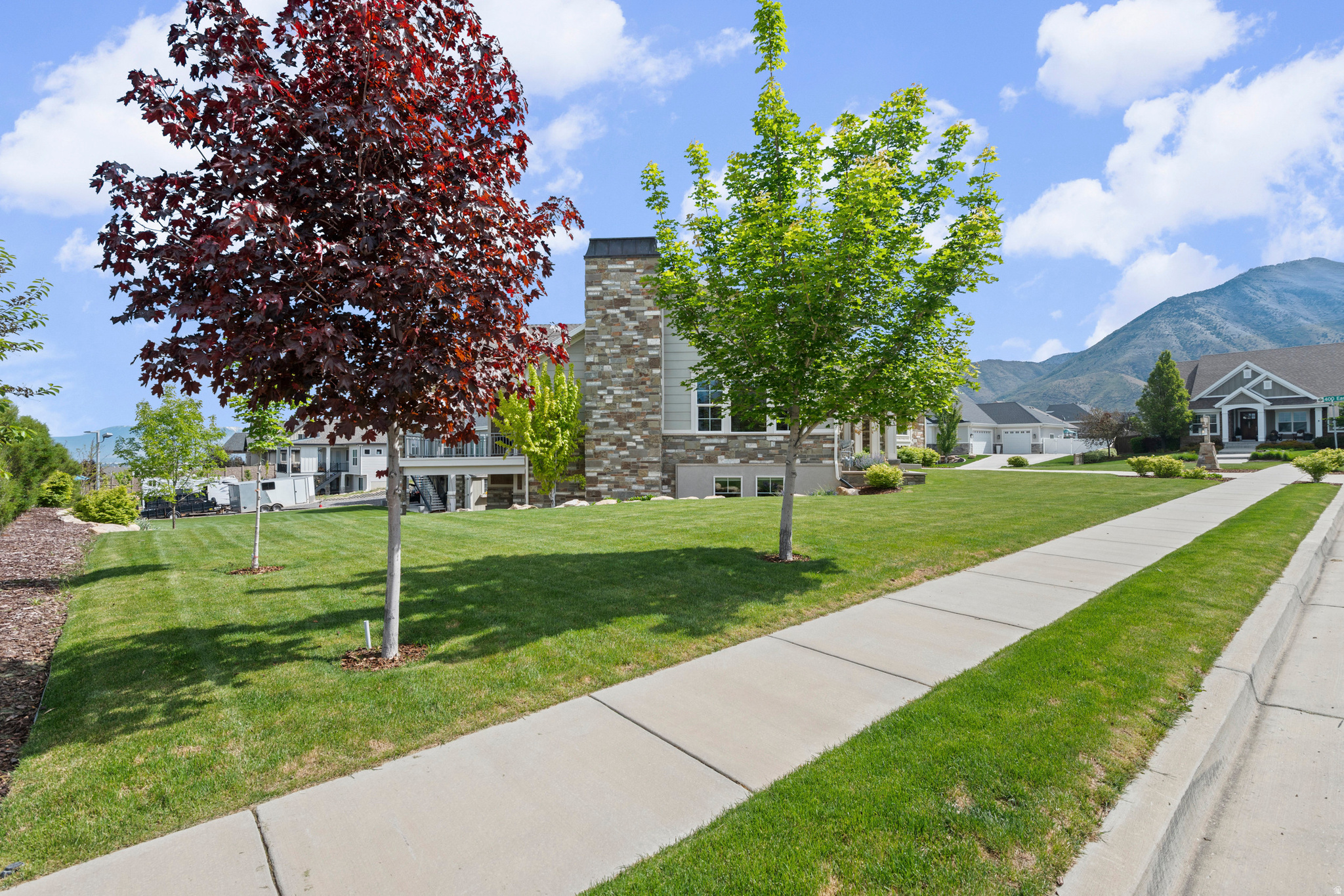 MOUNTAIN VIEW - Residential