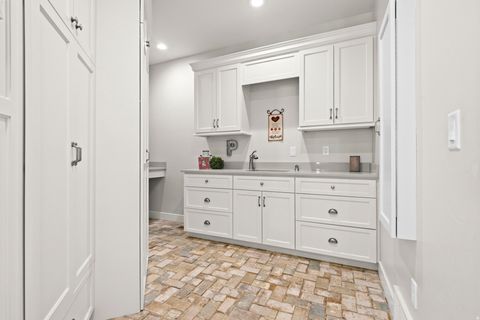 Tiny photo for 381 E 1260 S, Salem, UT 84653 (MLS # 2156885)