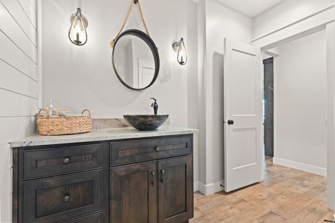 Tiny photo for 381 E 1260 S, Salem, UT 84653 (MLS # 2156885)