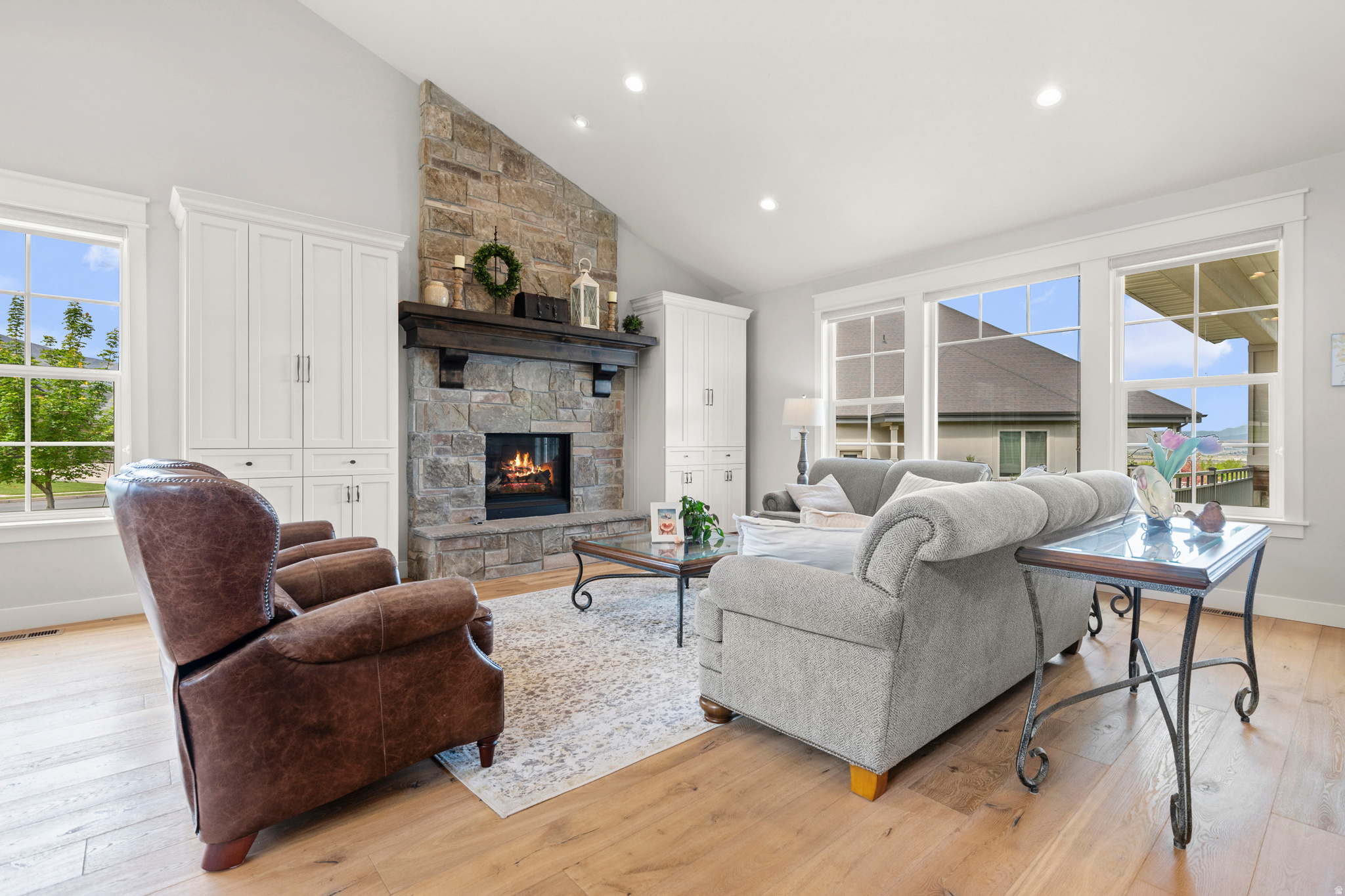MOUNTAIN VIEW - Residential