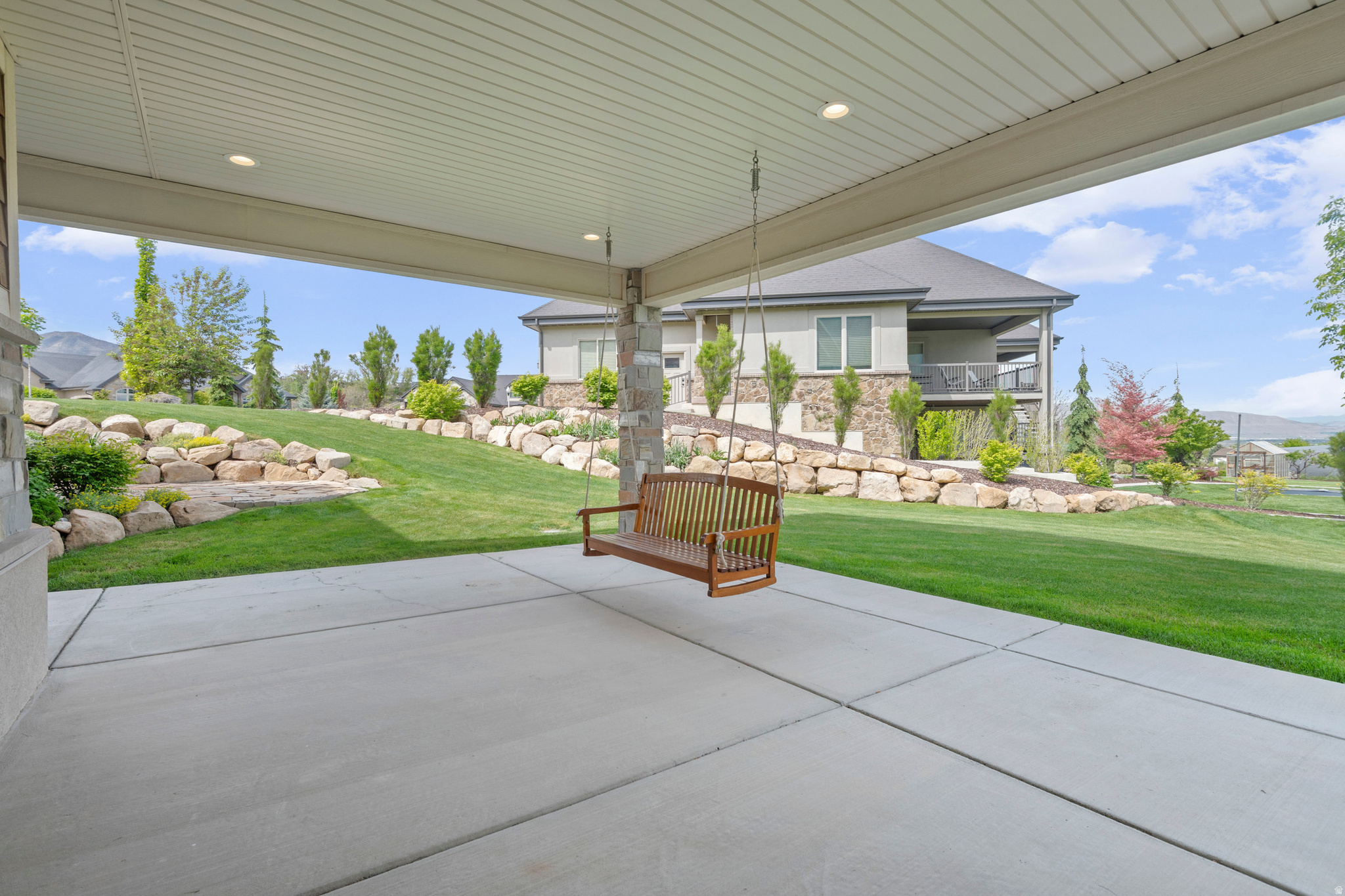 MOUNTAIN VIEW - Residential