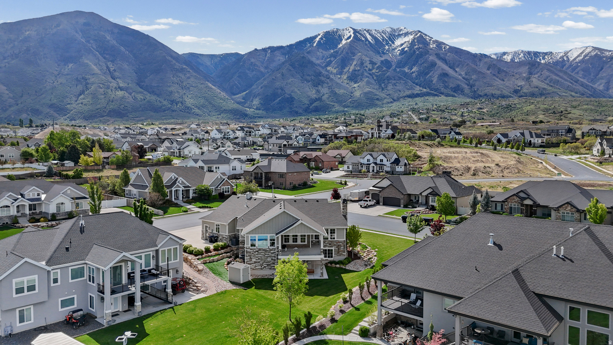 MOUNTAIN VIEW - Residential