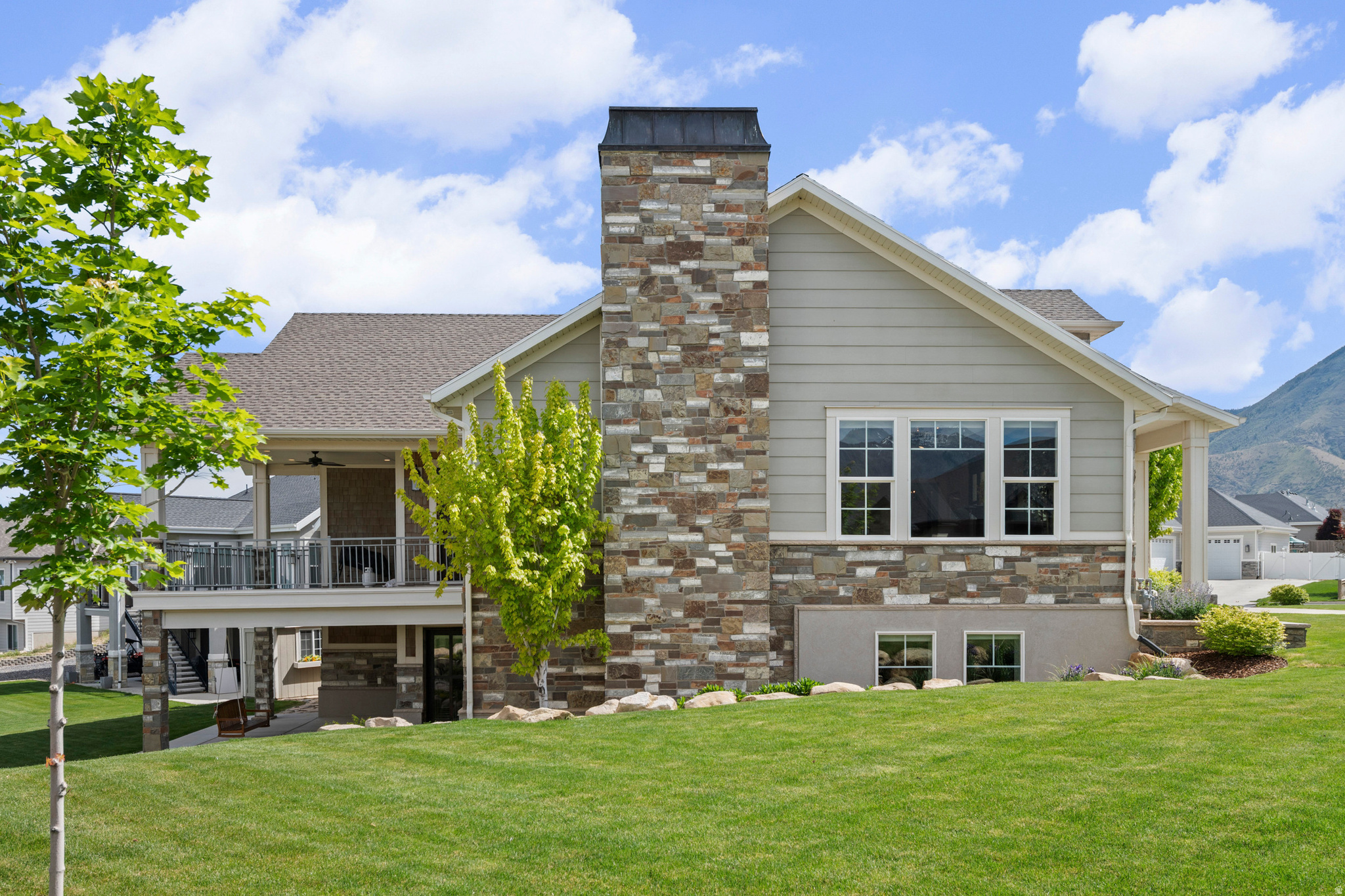 MOUNTAIN VIEW - Residential
