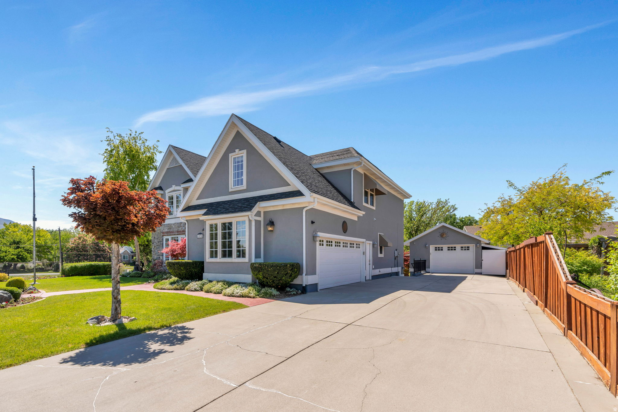 KNOLLCREST - Residential