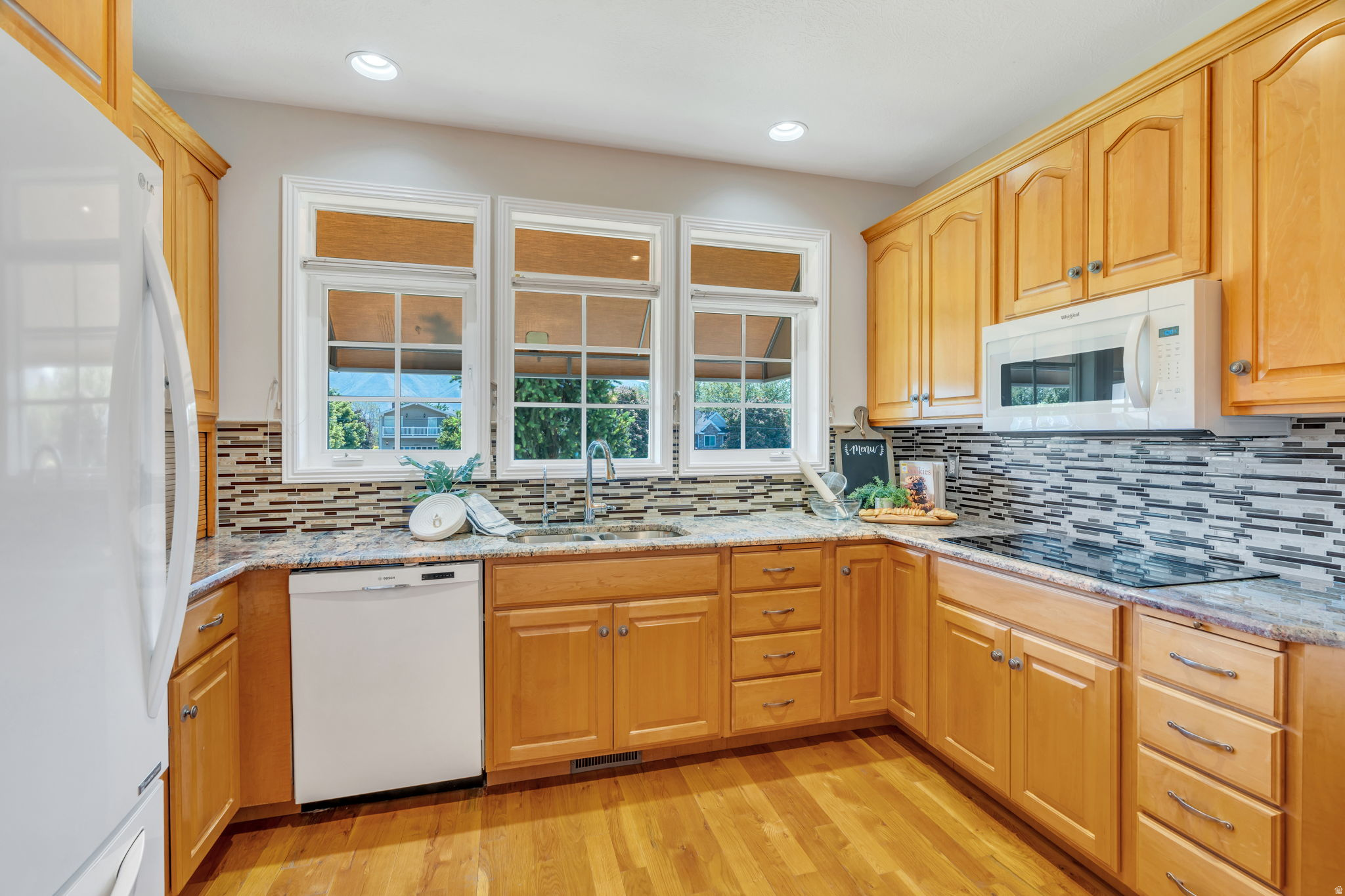 KNOLLCREST - Residential