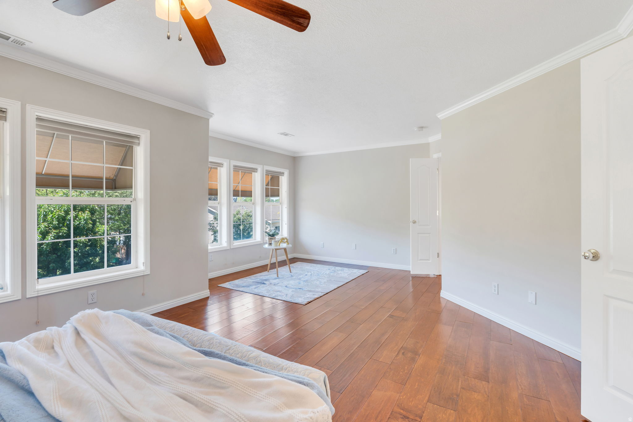KNOLLCREST - Residential