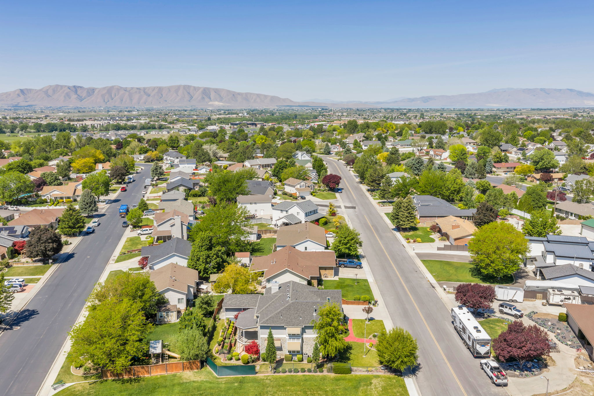 KNOLLCREST - Residential