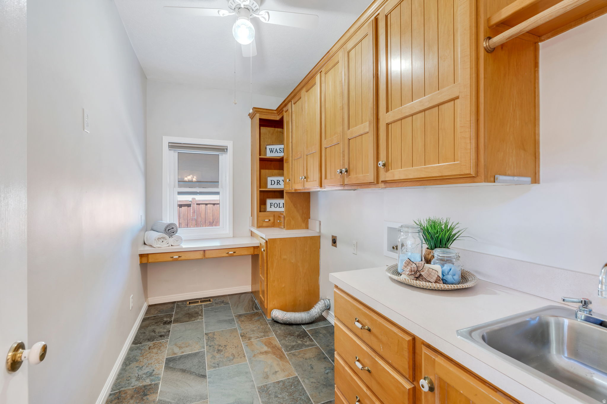 KNOLLCREST - Residential