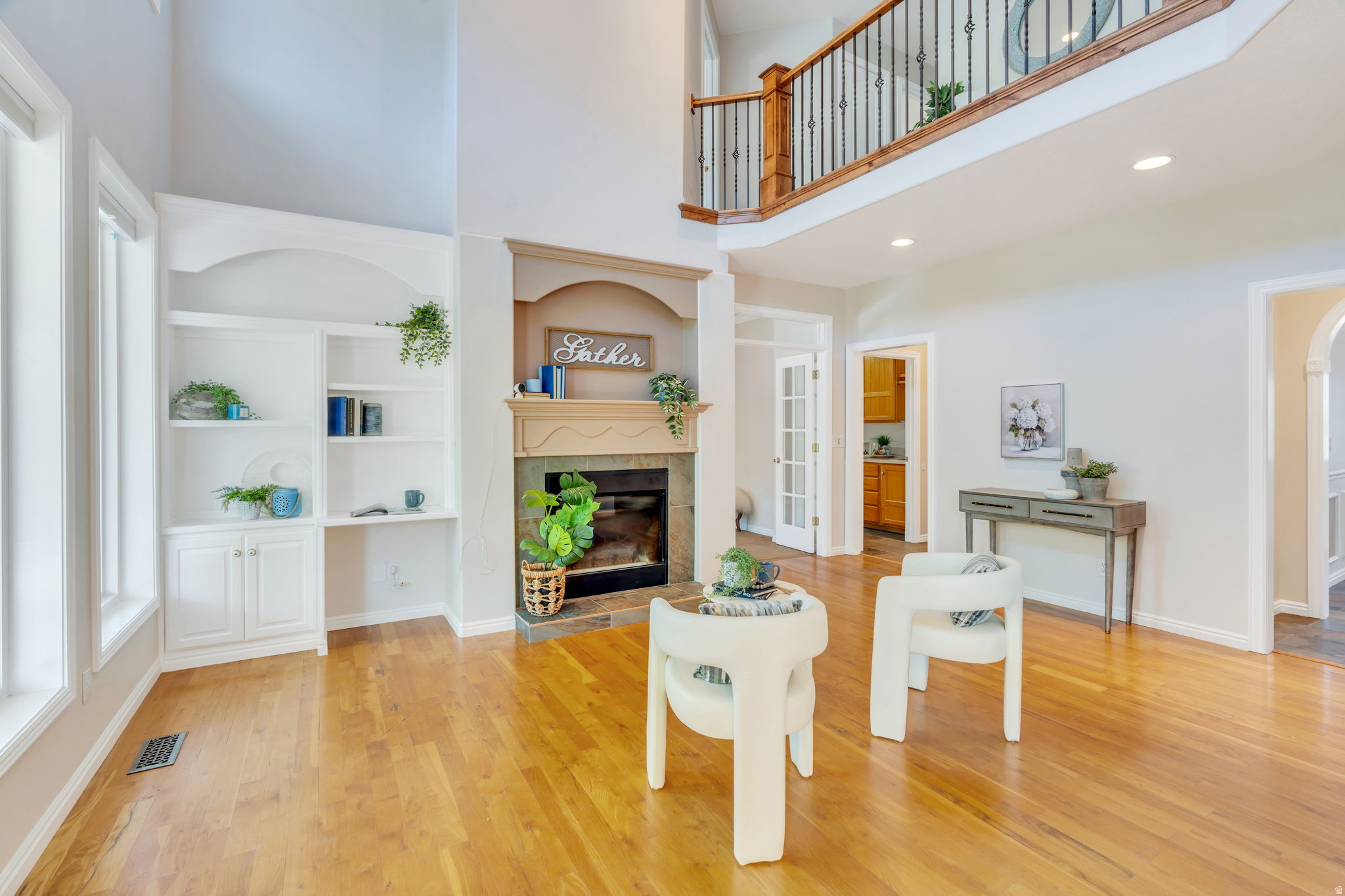 KNOLLCREST - Residential