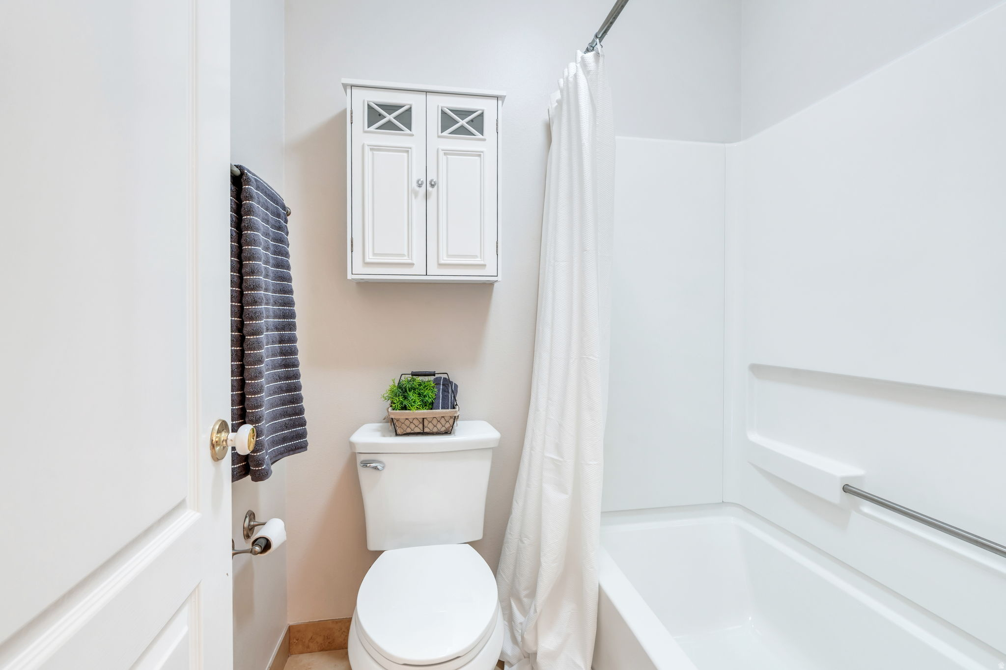 KNOLLCREST - Residential