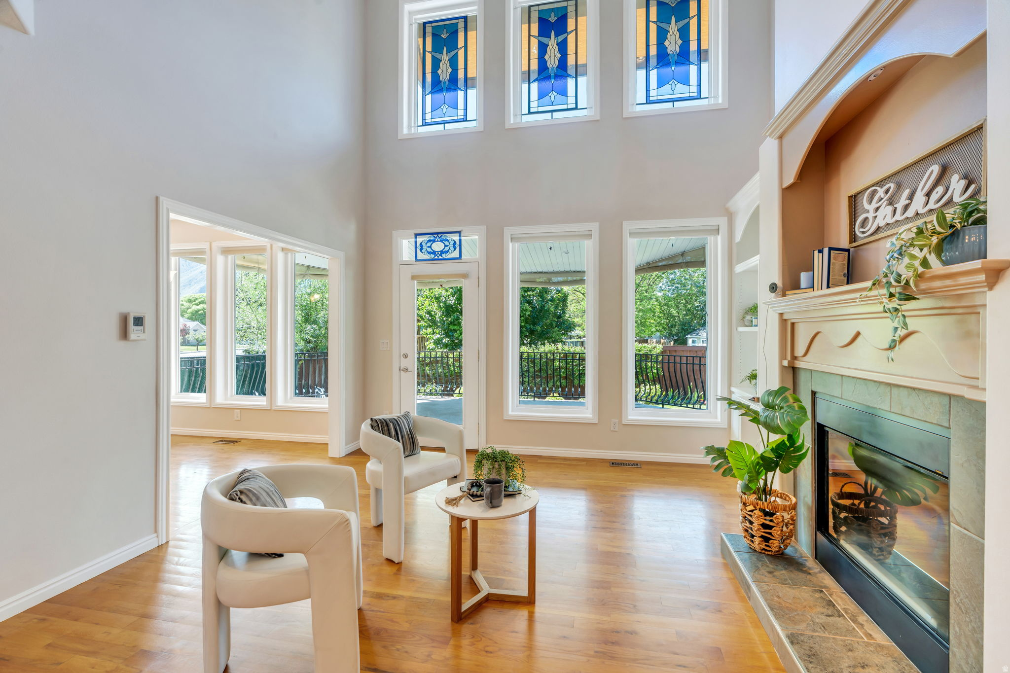 KNOLLCREST - Residential