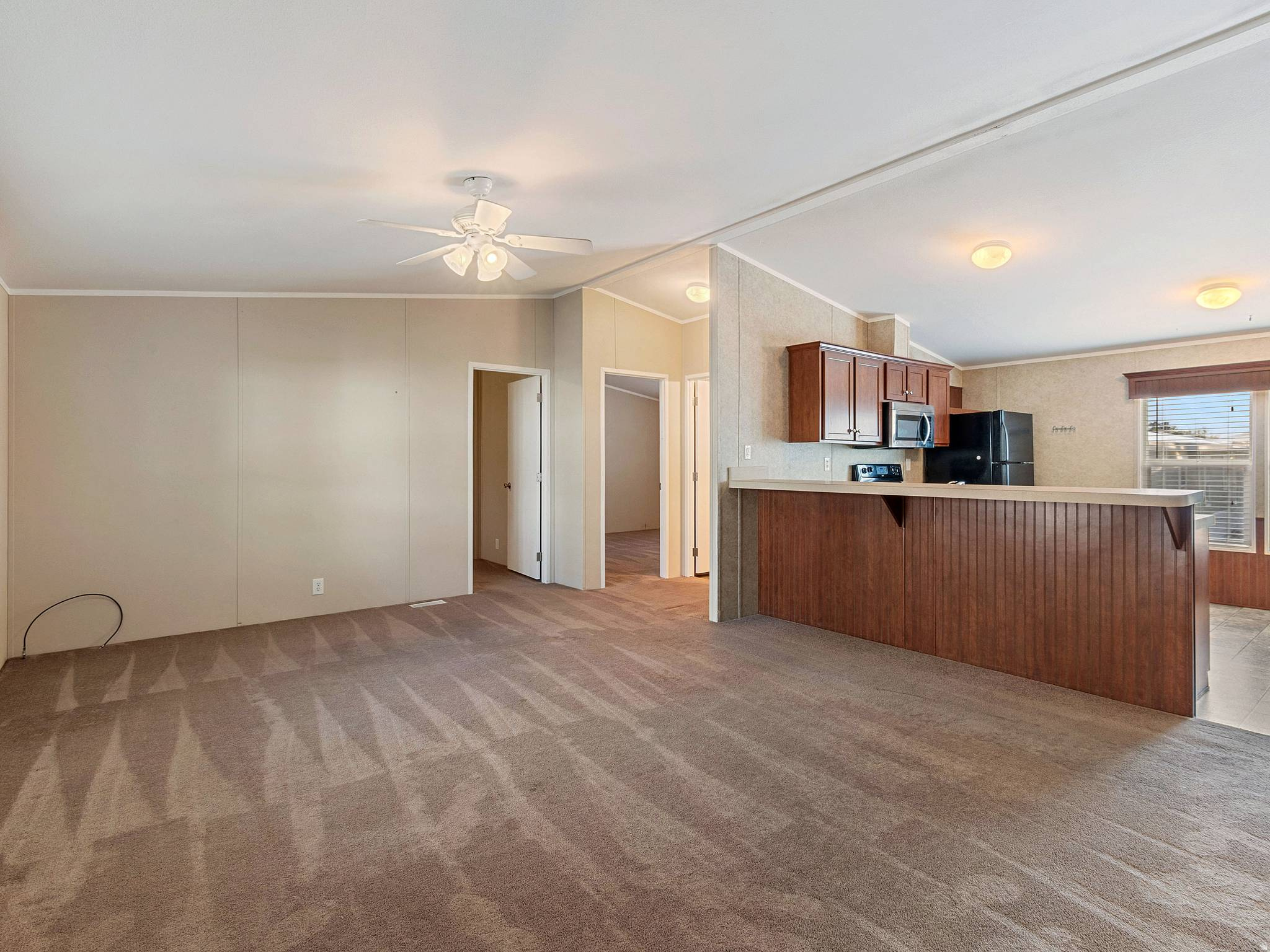 ROLLING HILLS - Residential