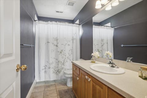 Tiny photo for 419 E 12100 S, Draper, UT 84020 (MLS # 2180260)