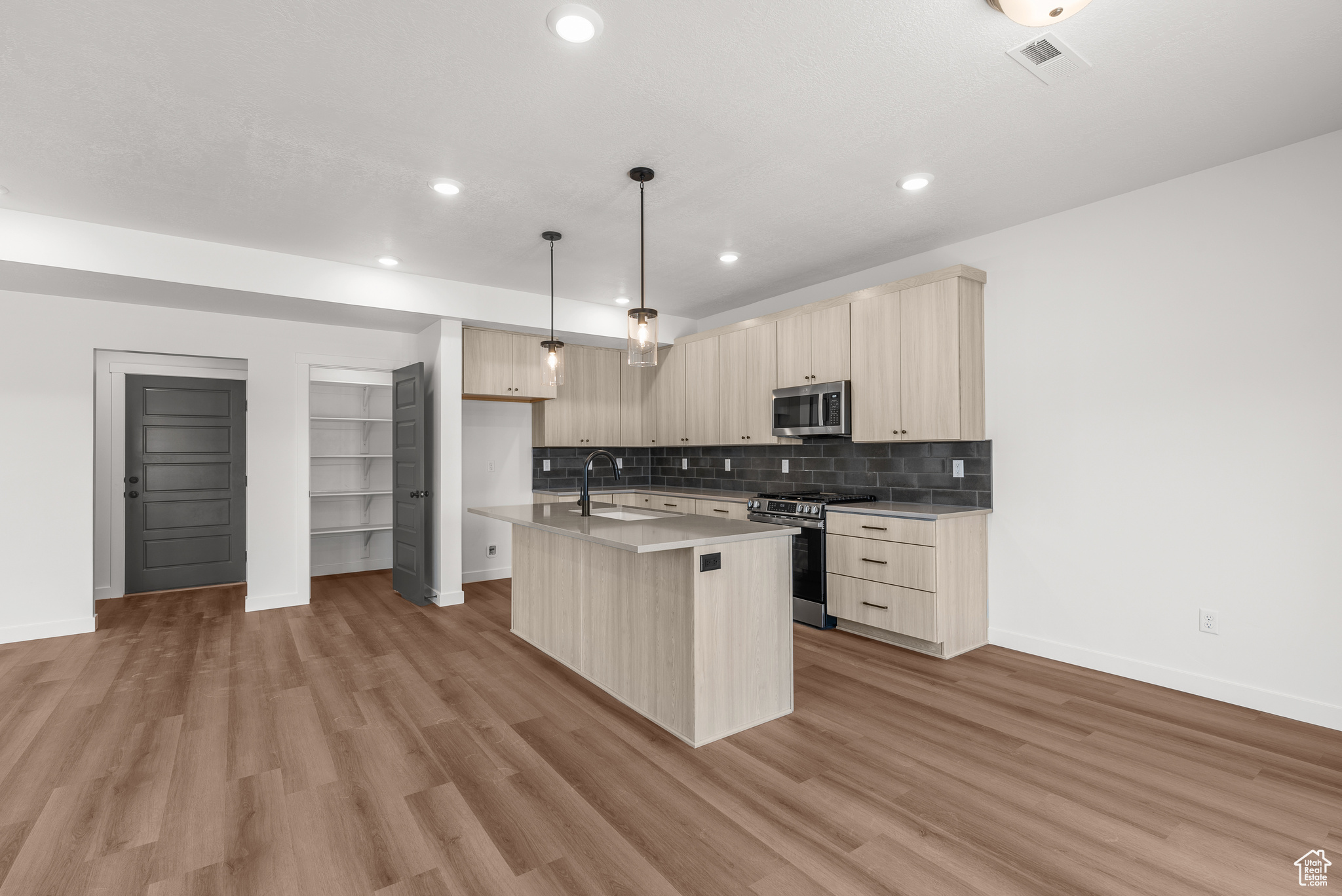 THE AUDREY - Residential