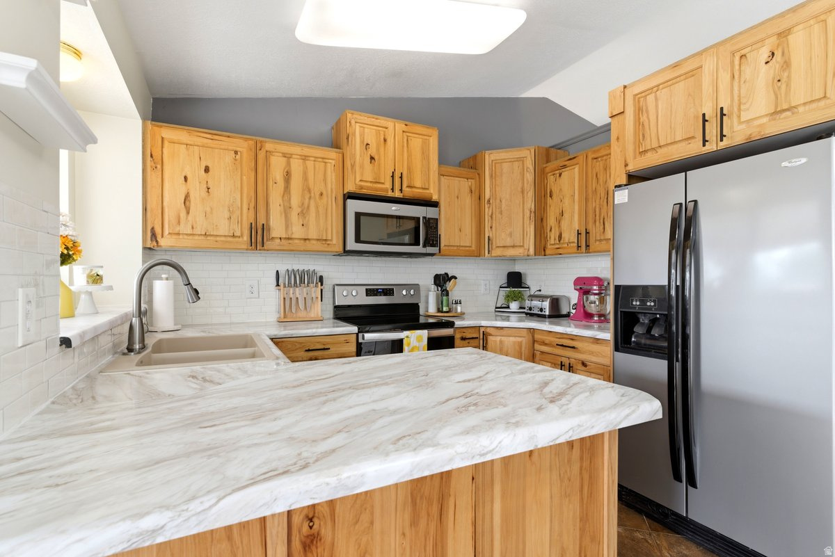 KATIE'S PLACE - Residential
