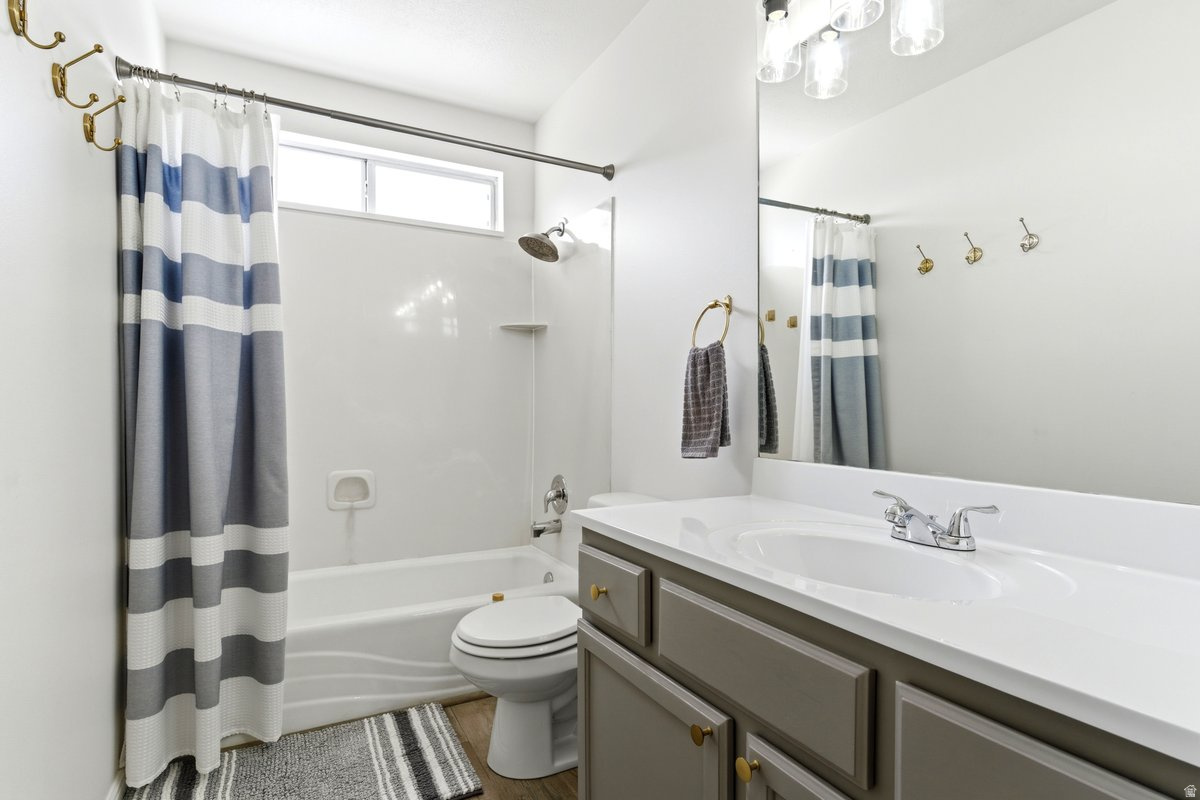 KATIE'S PLACE - Residential