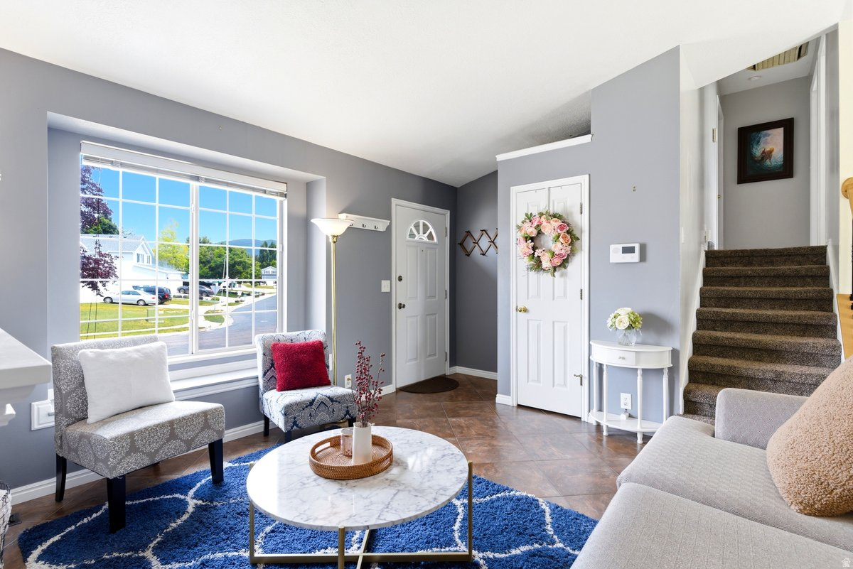 KATIE'S PLACE - Residential